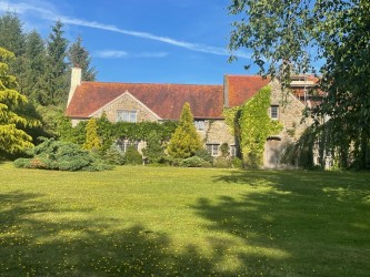 Blinsham farmhouse and garden